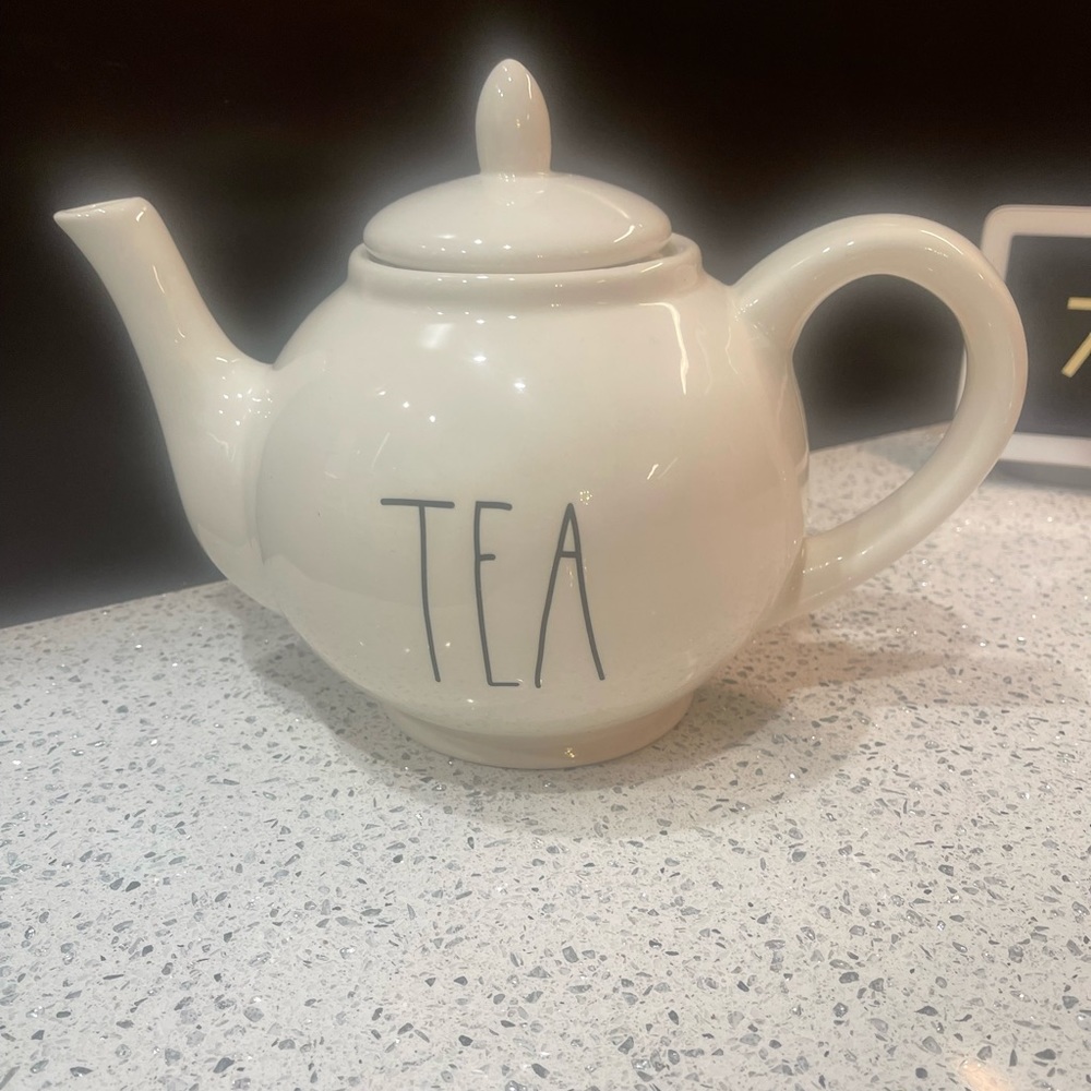 Rae Dunn tea pot